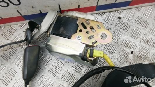 Ремень безопасности с пиропатроном сиденья передне