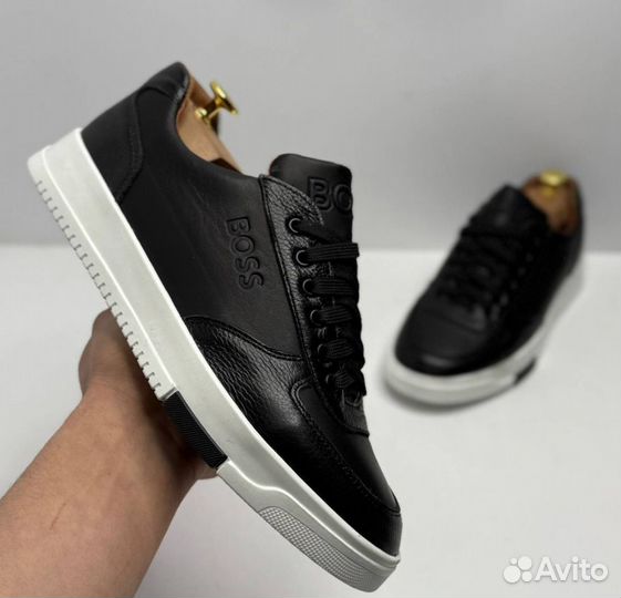 Кроссовки Boss долговечные
