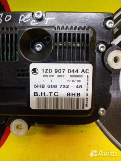 Блок управления климат-контролем передний Skoda