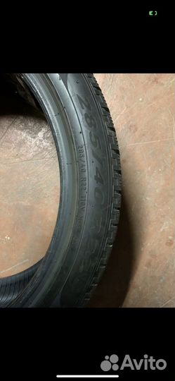 Pirelli Scorpion Winter 285/40 R22 и 325/35 R22 W