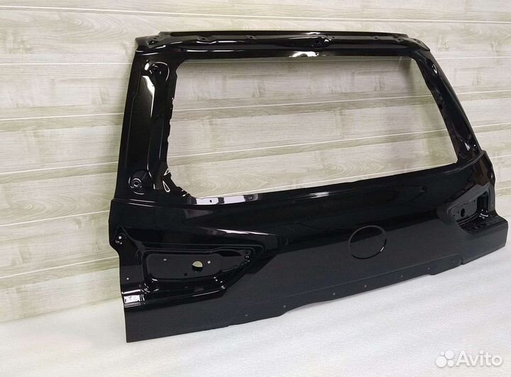 Lexus LX 570 Крышка багажника под установку черная