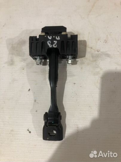 Ограничитель двери передний левый ваз (LADA) vesta