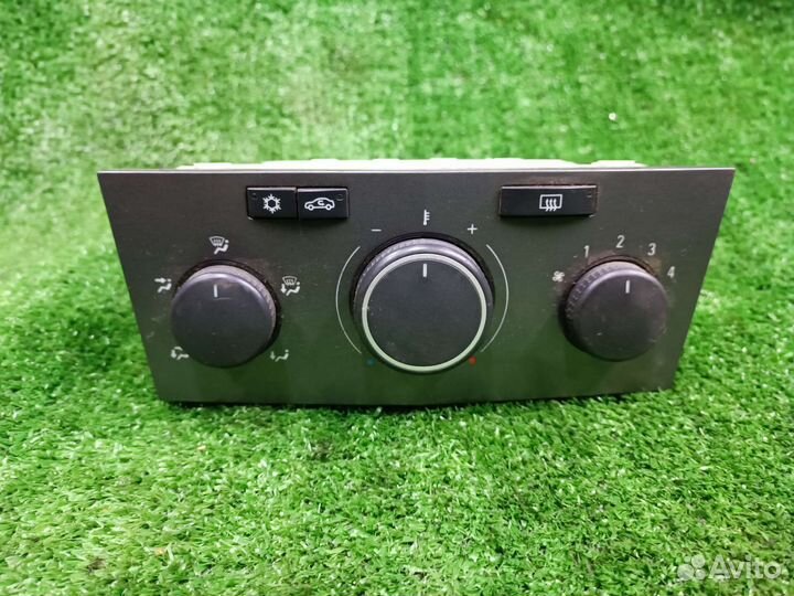 Блок управления печкой Опель Астра Н