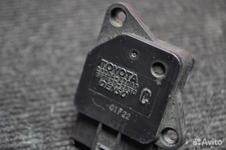 Датчик расхода воздуха Lexus RX300 MCU35