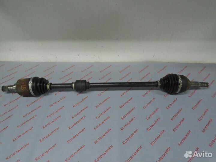 Nissan 39100-9U005 Вал приводной правый