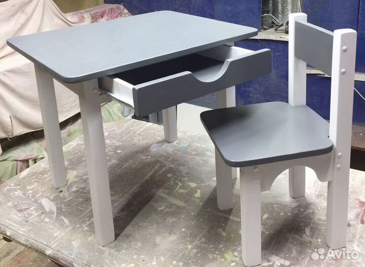 Стол и стул для детей