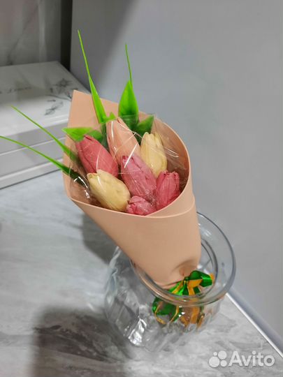 Тюльпаны к 8 марта