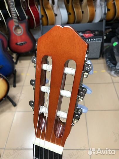 Классическая гитара новая Caraya C957