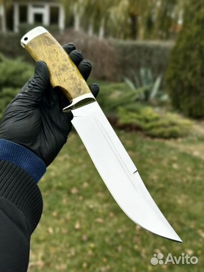 Нож в подарок мужчине