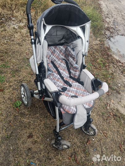 Детская прогулочная коляска