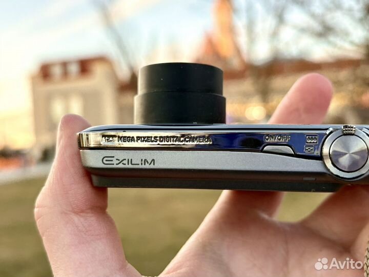 Фотоаппарат Casio Exilim EX Z330 + зарядка