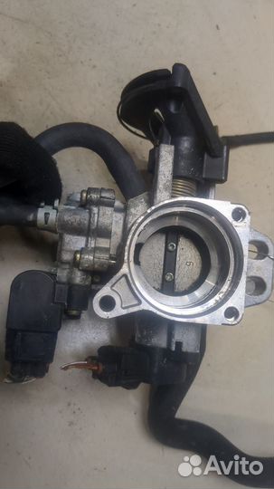 Заслонка дроссельная Toyota Yaris, 2003