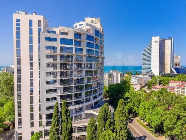 Квартира-студия, 53 м², 14/17 эт.