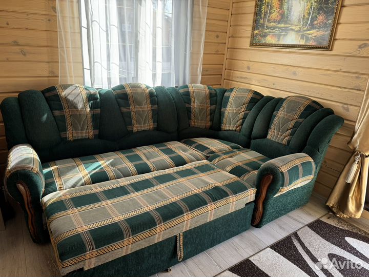 Продам диван угловой