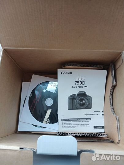 Продам фотоаппарат Canon 750d