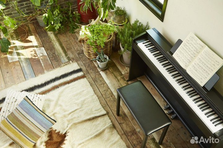 Цифровое пианино Yamaha + Банкетка + Наушники