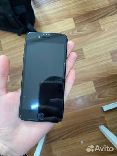 iPhone SE (2020), 64 ГБ