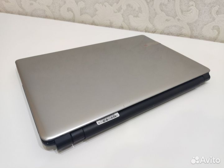 Шустрый Packard bell(SSD/6gb/15.6)