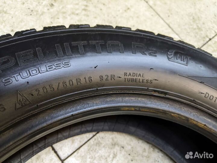 Nokian Tyres Hakkapeliitta R2 205/60 R16 92R