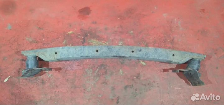 Аутлендер 1 усилитель переднего бампера CU с деф