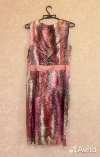 Платье футляр Noche Mio р.44