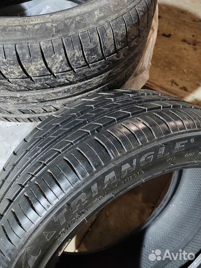 Triangle EffeXSport TH202 235/45 R18