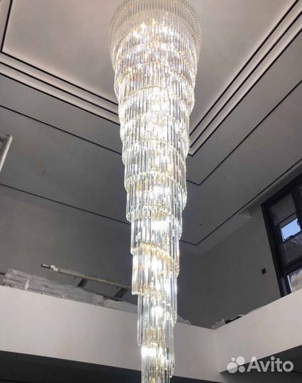 Люстра хрустальная большая