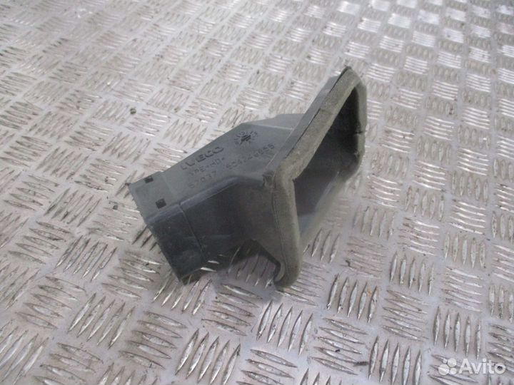 Воздуховод Iveco 504249655