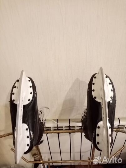 Хоккейные Коньки bauer supreme S170. Размер 7D