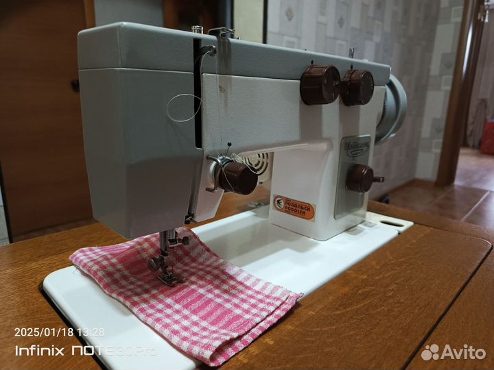 Швейная машинка ножная подольск