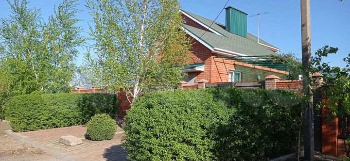 Дом 187 м² на участке 8 сот.