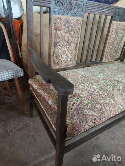 Диванчик русский модерн