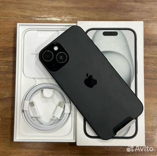 iPhone 15, 256 ГБ