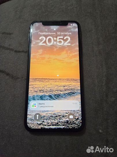 iPhone X, 64 ГБ