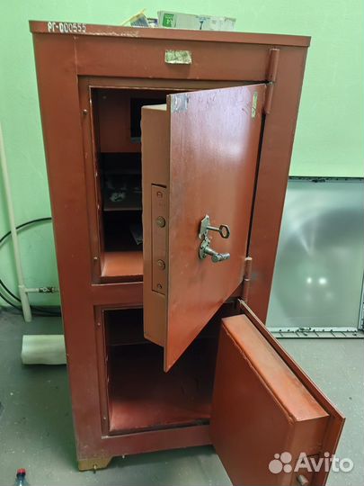 Сейф огнеупорный бу