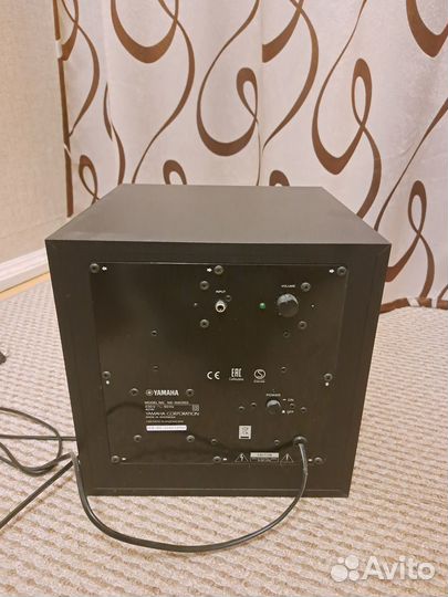 Сабвуфер Yamaha NS-SW050