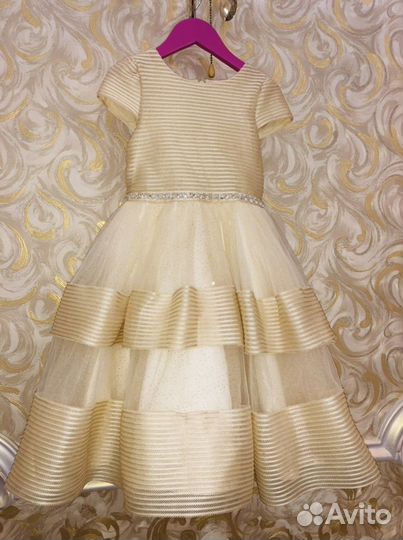Нарядное платье для девочки