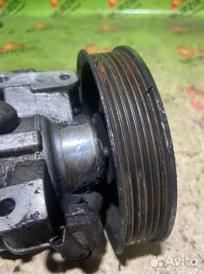 Насос гур Mercedes V-Class W638 611.980 2.2 CDI