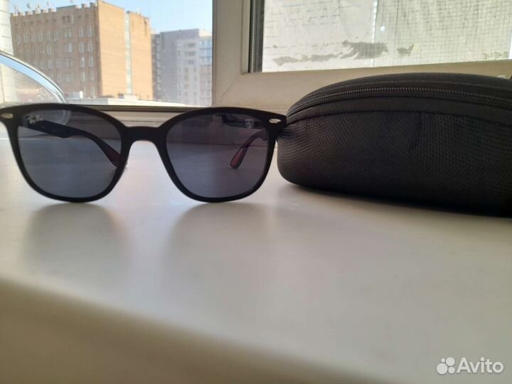 Солнцезащитные очки ray ban