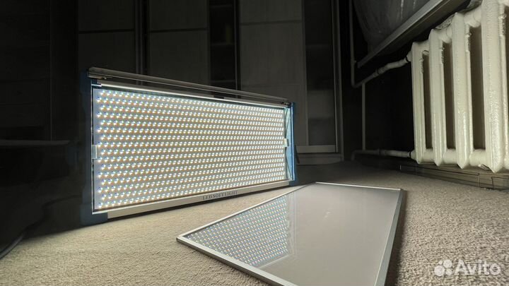 Светодиодная панель Yidoblo 300 Вт 2800K-9990k RGB