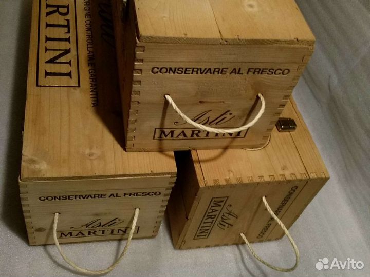 Для кухни.кастрюли лотки.ящики.корзины