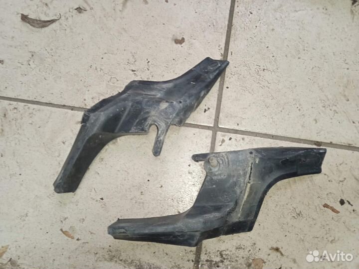 Уплотнители лобового стекла ford Fusion 02-12