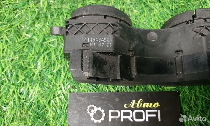 В наличии: Блок кнопок Ford Focus 1