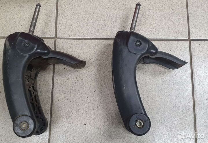 Вилка переднего колеса коляски Adamex