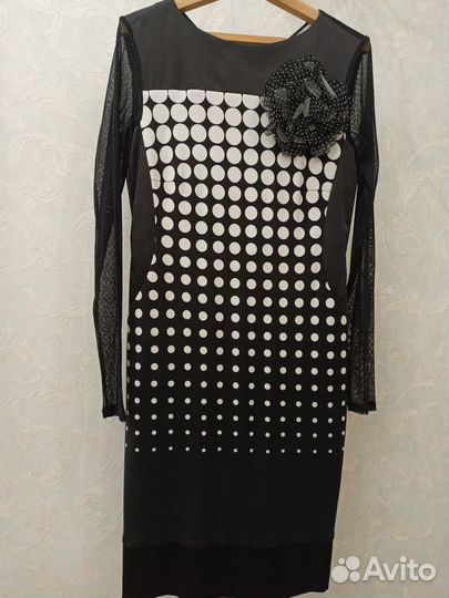 Нарядное женское платье 46 48