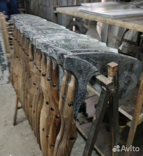 Топор ручной работы