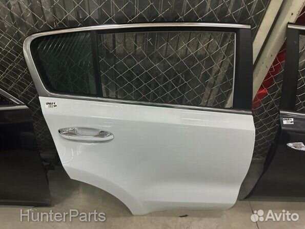 Дверь задняя правая Kia Sportage 4