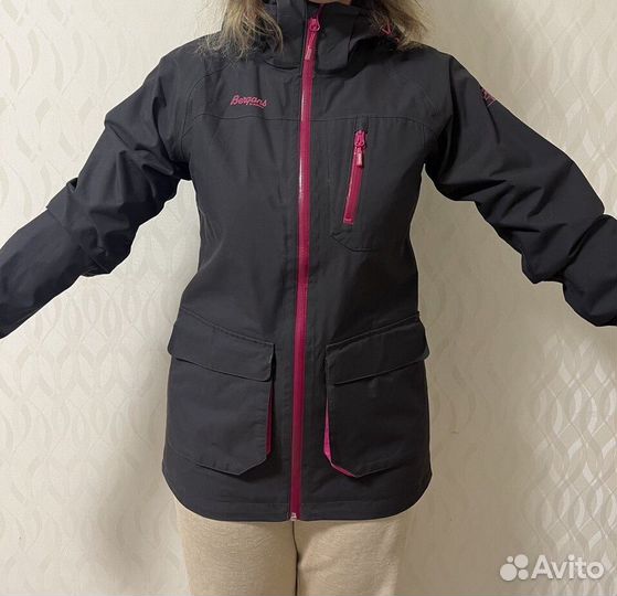 Мембранная куртка bergans folven XS