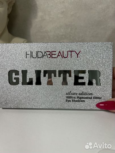 Тени для век Huda Beauty Glitter Silver Edition 18