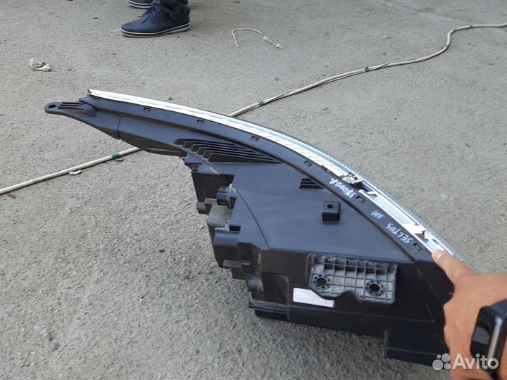 Фара левая Kia Seltos